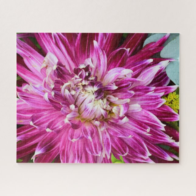 Purple Chrysanthemum  -  Flower 16x20 Jigsaw Puzzle (Horizontal)