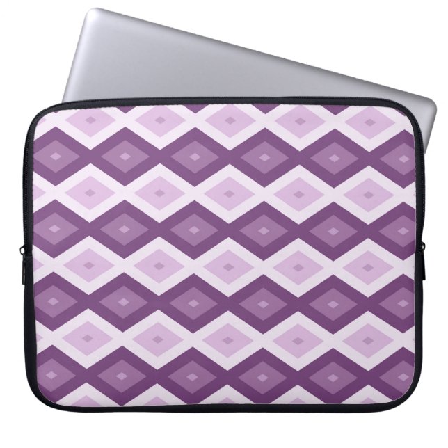 Purple diamond pattern laptop sleeve (Front)