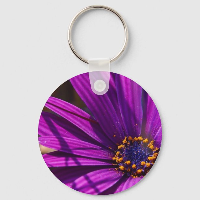 purple flower with pollen keychain (Front)