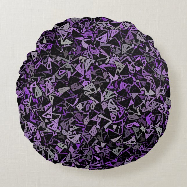 Purple Grey Black Triangle Seamless Pattern Round Cushion (Front)