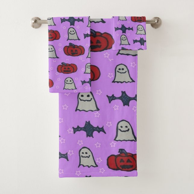 Purple Halloween Fun Print  Bath Towel Set (Insitu)
