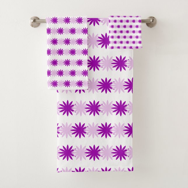Purple Lavender Abstract Floral Bath Towel Set (Insitu)