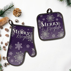 Purple Merry and Bright Snowflakes Christmas Oven Mitt & Pot Holder Set