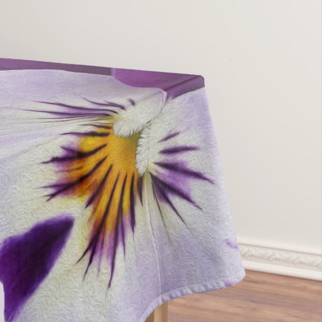 Purple white pansies tablecloth (In Situ)
