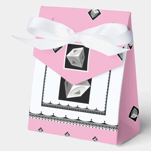  Pyramid Cube Black White Pink                Favour Box (Front)