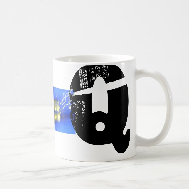 Q Monogram Typographic Grunge Mug (Right)
