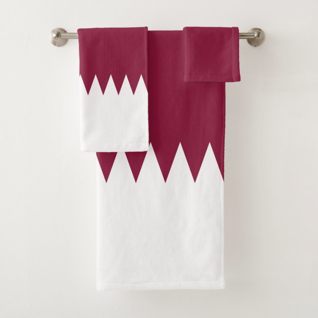 Qatar Flag Bath Towel Set (Insitu)