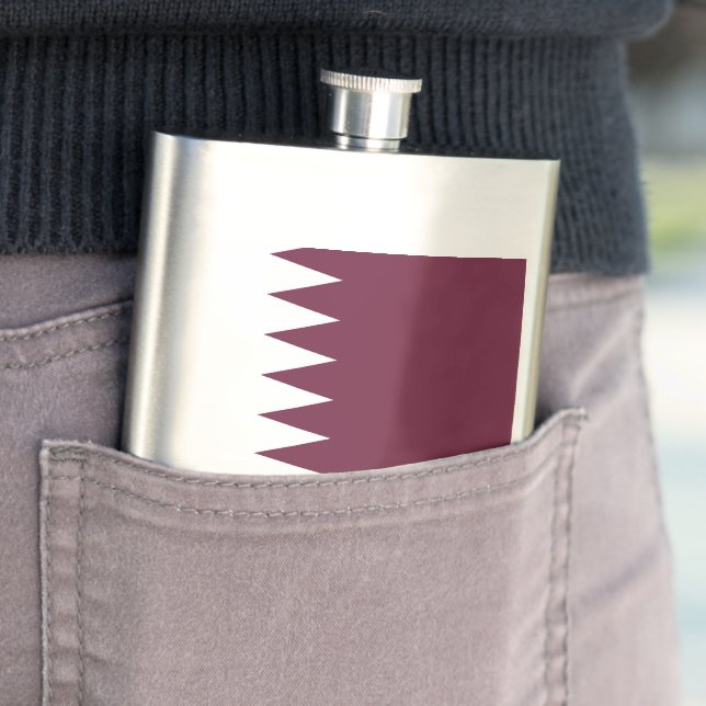 Qatar flag hip flask (In Situ)