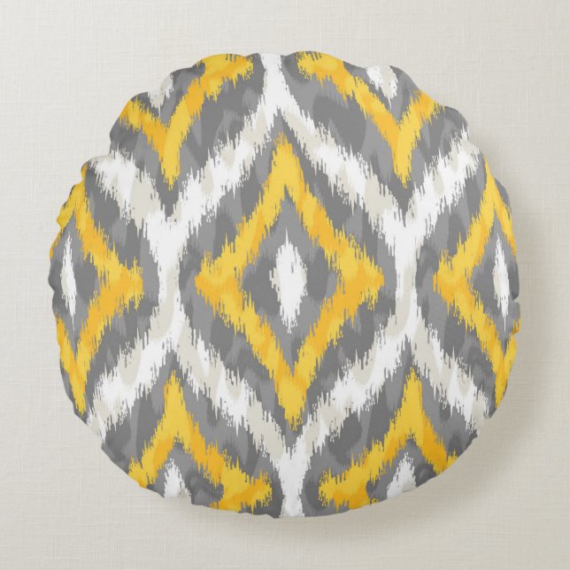 Quatrefoil Ikat Pattern In Grey And Yellow Round Cushion (Front)