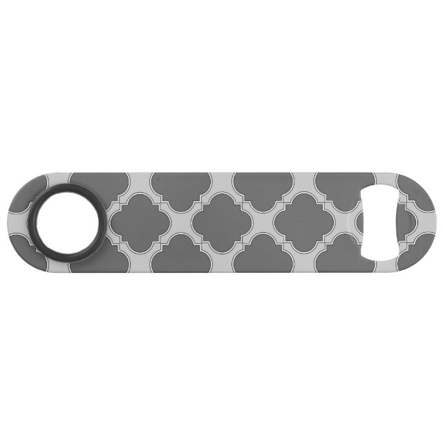 Quatrefoil in shades of grey (Front (Horizontal))