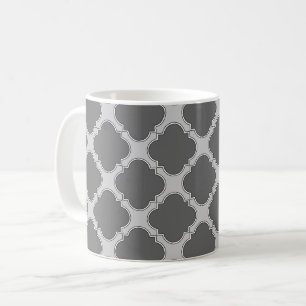 Quatrefoil in shades of grey coffee mug