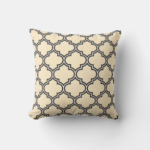 Quatrefoil Pattern Cushion