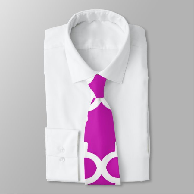 Quatrefoil Pattern In Pink Tie (Tied)