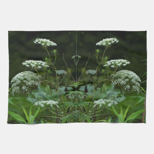 Queen Anne's Lace Wildflower in Summer Tea Towel (Horizontal)