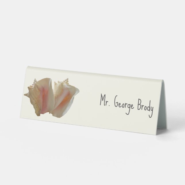Queen Conch Shells Plastic Place Cards With Name (Front)