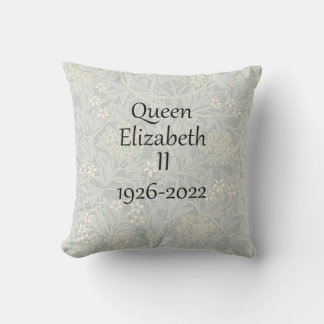 Queen Elizabeth II 1926-2022 Throw Pillow