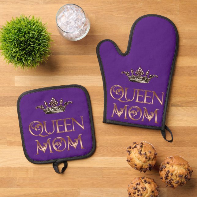 Queen Mum Oven Mitt & Pot Holder Set (Top Down)