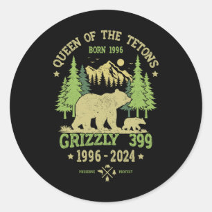 Queen Of The Tetons Grizzly 9 National Park 1996-2 Classic Round Sticker
