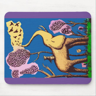 Queen’s Vacation Mouse Pad