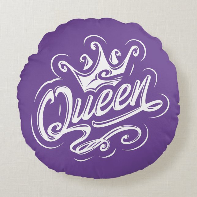 Queen With Crown, Typography Design Round Cushion (Front)