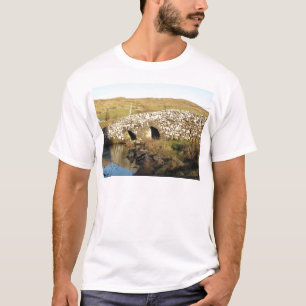 Quiet man bridge T-Shirt