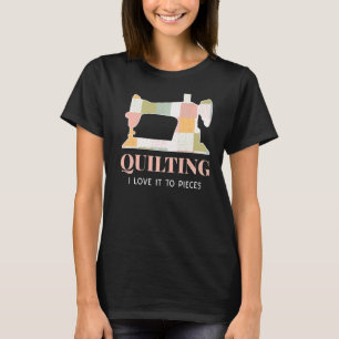 Quilting Quilter Sewing Machine Fabric Pattern Qui T-Shirt