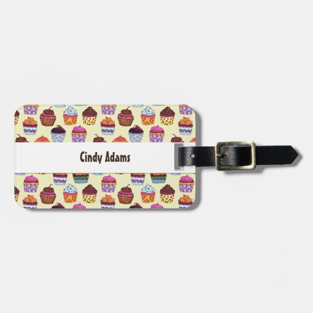 Quirky Colourful Cupcakes Illustration Pattern Luggage Tag (Front Horizontal)