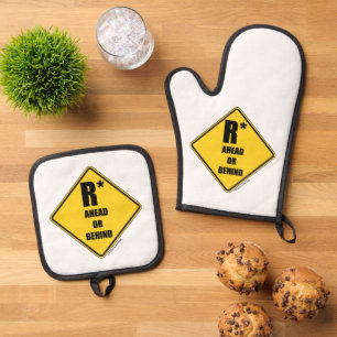 R-Star Ahead Or Behind Yellow Diamond Warning Sign Oven Mitt & Pot Holder Set