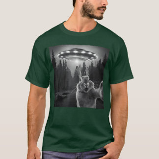Rabbit Sie with UFO Funny Bunny Alien Lover retro T-Shirt