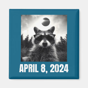 Raccoon Selfie Total Solar Eclipse Illustration Magnet