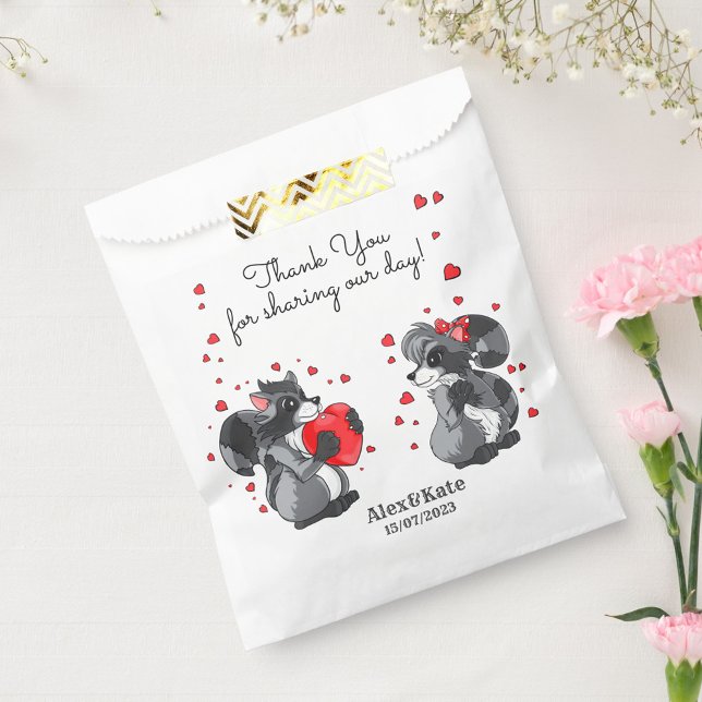 Racoon Couple Favour Bag (Creator Uploaded)
