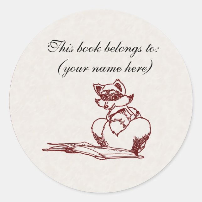 Racoon reading classic round sticker (Front)