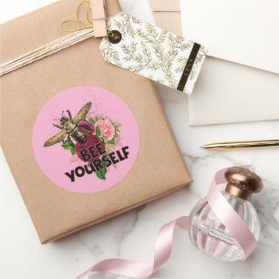 Radiant Rose & the Gentle Bee, Bee Yourself Postca Classic Round Sticker