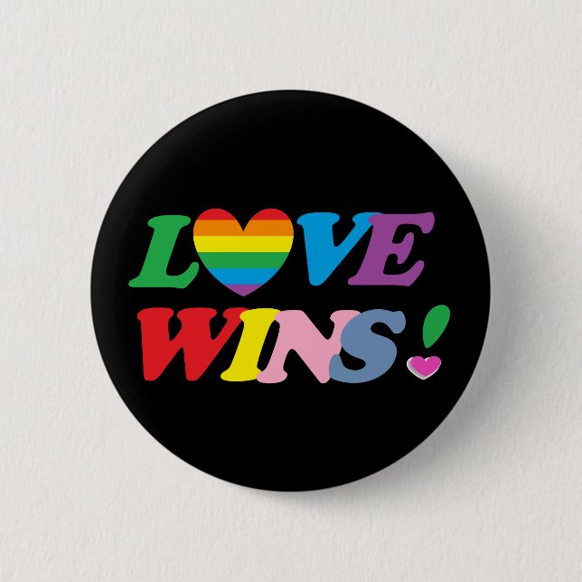Rainbow Love Wins Heart LGBT 6 Cm Round Badge (Front)