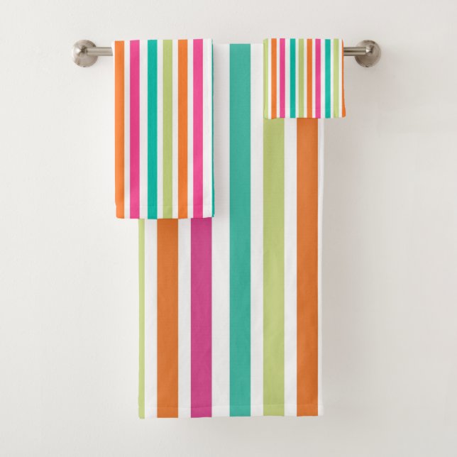 Rainbow vertical stripes colourful retro multicolo bath towel set (Insitu)
