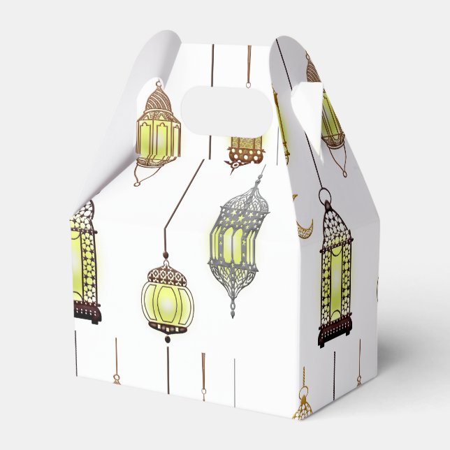 Ramadan Kareem Crescent Lanterns Mubarak Islamic Favour Box (Front Side)