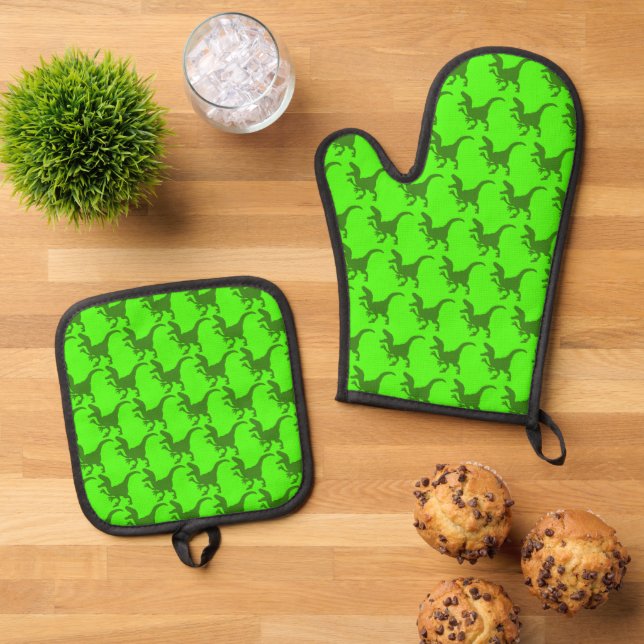Rampaging Dinosaurs  Oven Mitt & Pot Holder Set (Top Down)