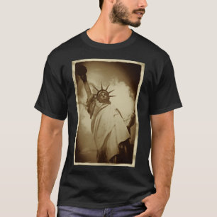 Rare Vintage Statue of Liberty Picture T-Shirt
