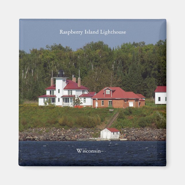 Raspberry Island Lighthouse 2 magnet (Front)