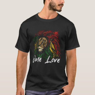 Rasta Reggae Lion Of Judah Rastafari Roots Hippie  T-Shirt