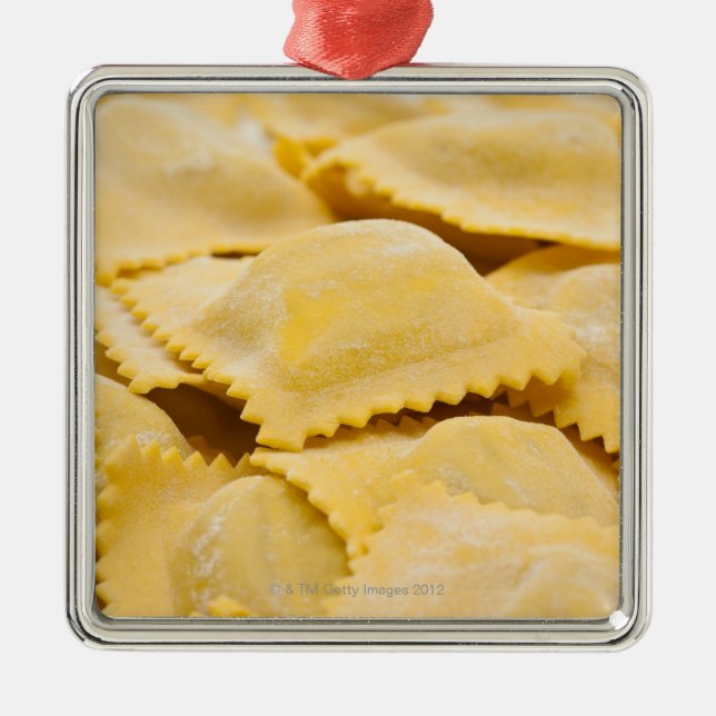 ravioli metal tree decoration (Front)