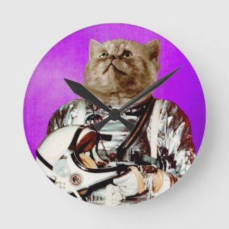 Reach for the stars round clock