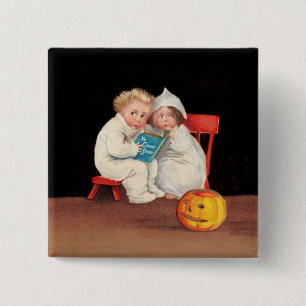Reading a Scary Story 15 Cm Square Badge