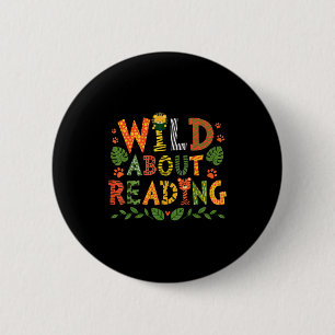 Reading books reader librarian wild animals leopar 6 cm round badge