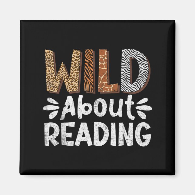 Reading books reader librarian wild animals leopar magnet (Front)