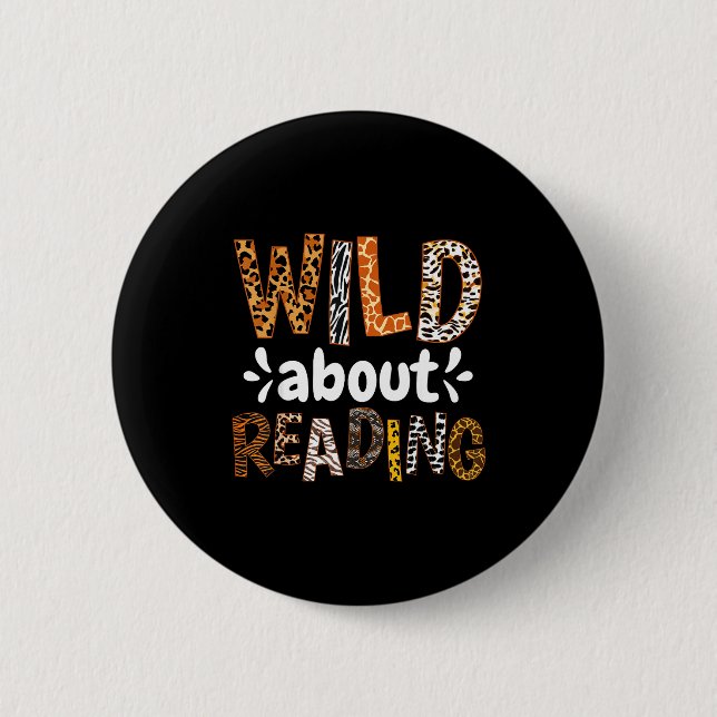 Reading books reader librarian wild animals lover 6 cm round badge (Front)
