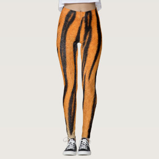 Realistic tiger skin texture. leggings