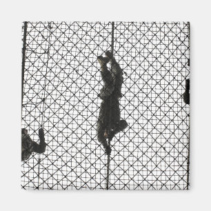 recruits completing an obstacle magnet