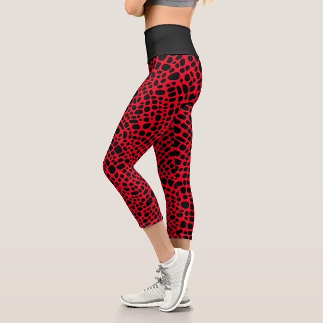 Red And Black Psychedelic Skin Pattern Capri Leggings (Left)
