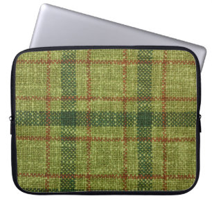 Red and green Christmas tartan. Laptop Sleeve